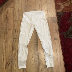 Lululemon women’s yoga leggings-